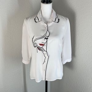 Banned apparel model face design button up blouse women’s size large